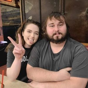 Meet your Posher, Cara